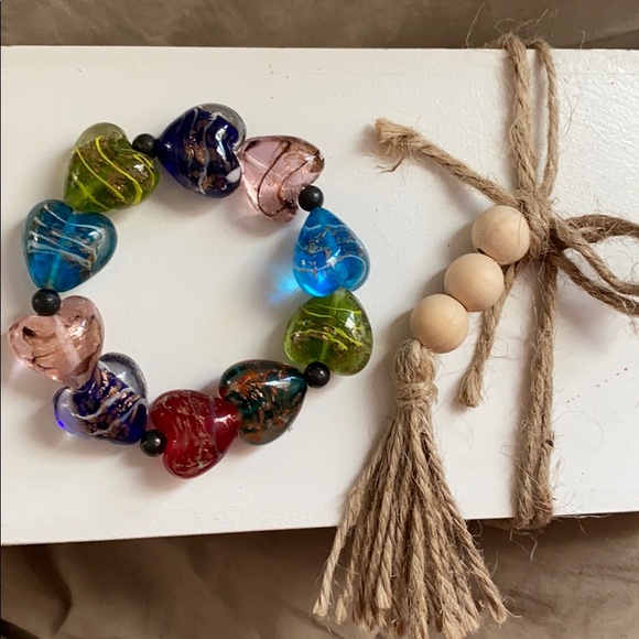 BEAUTIFUL ❤️🌼🌸🌺BOHO HEART BRACELET 🦋 - Picture 2 of 3